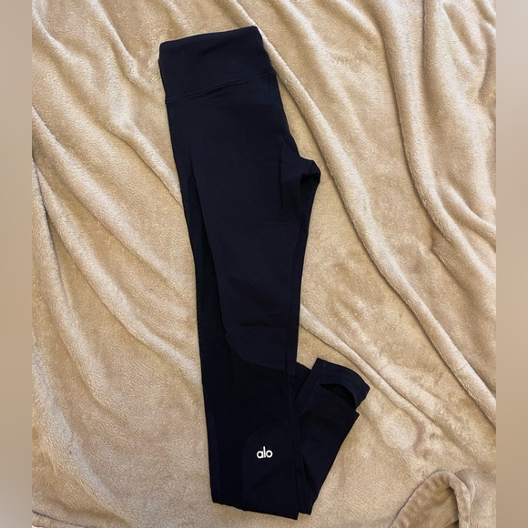 Alo Yoga Coast Stirrup Leggings - Picture 3 of 6